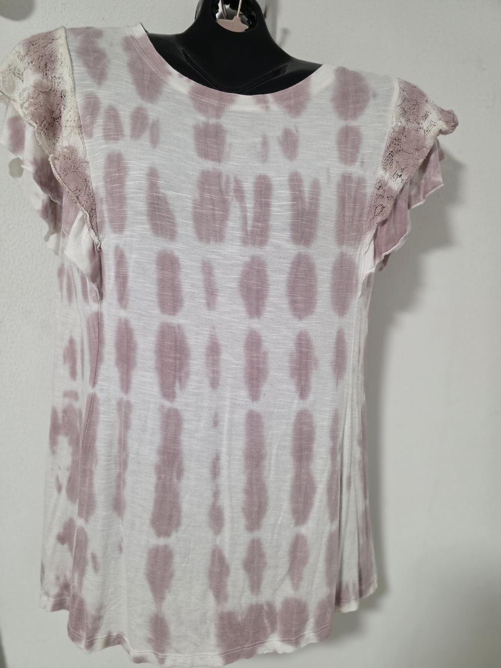 Knox Rose Blush Tie-Dye Lace Sleeve Short Sleeve Top